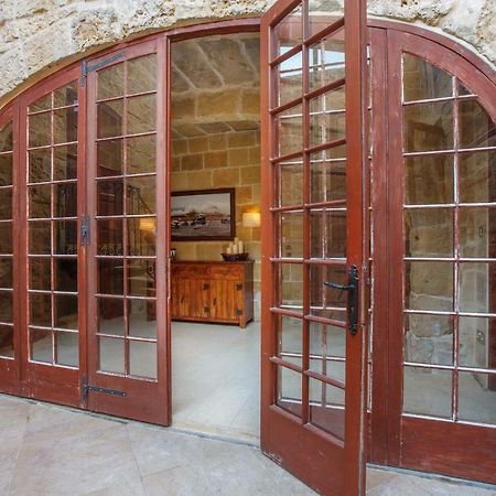 Il-Veduta Holiday Farmhouse With Sunny Private Pool In Island Of Gozo Għarb Esterno foto