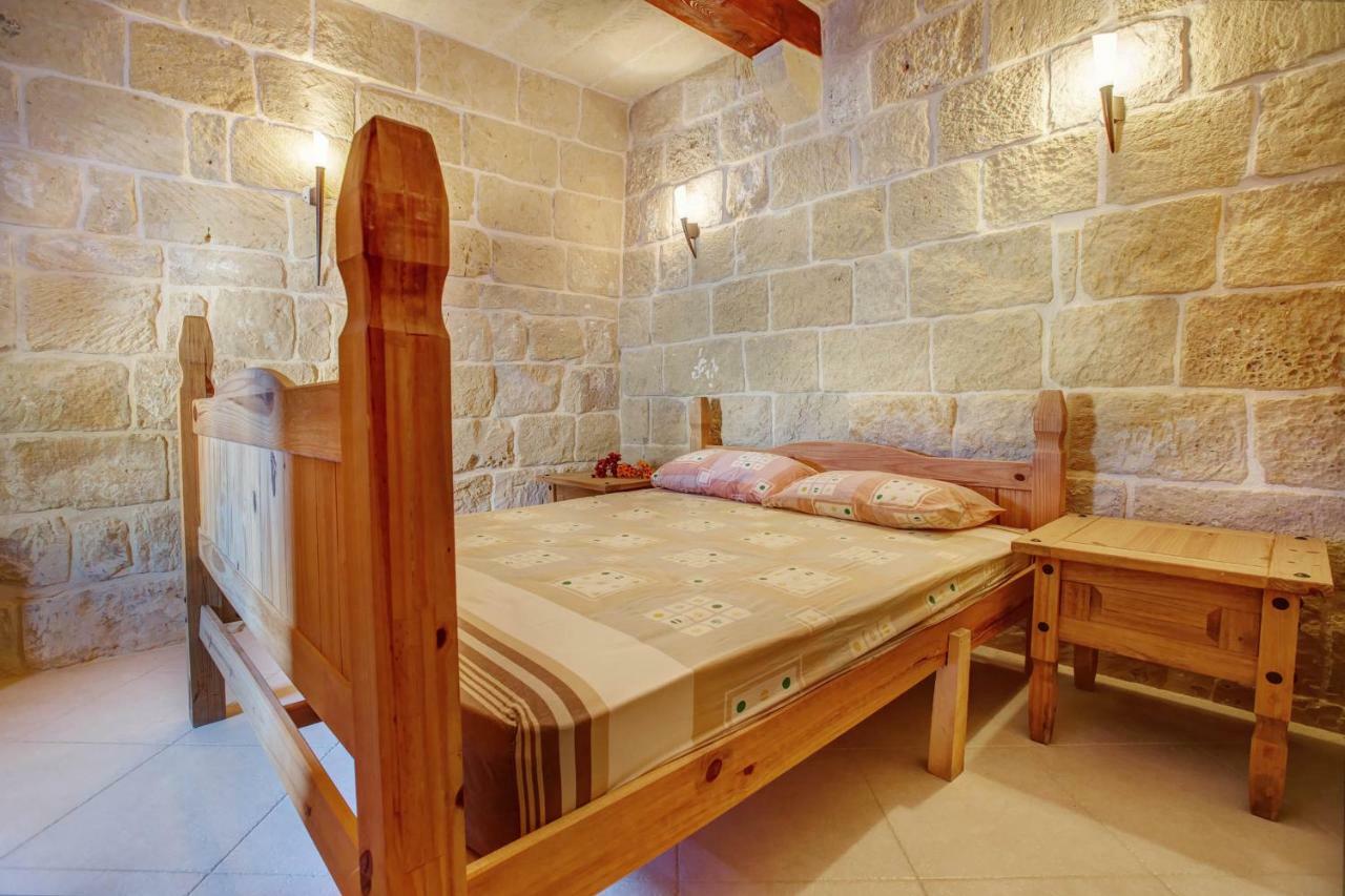 Il-Veduta Holiday Farmhouse With Sunny Private Pool In Island Of Gozo Għarb Esterno foto