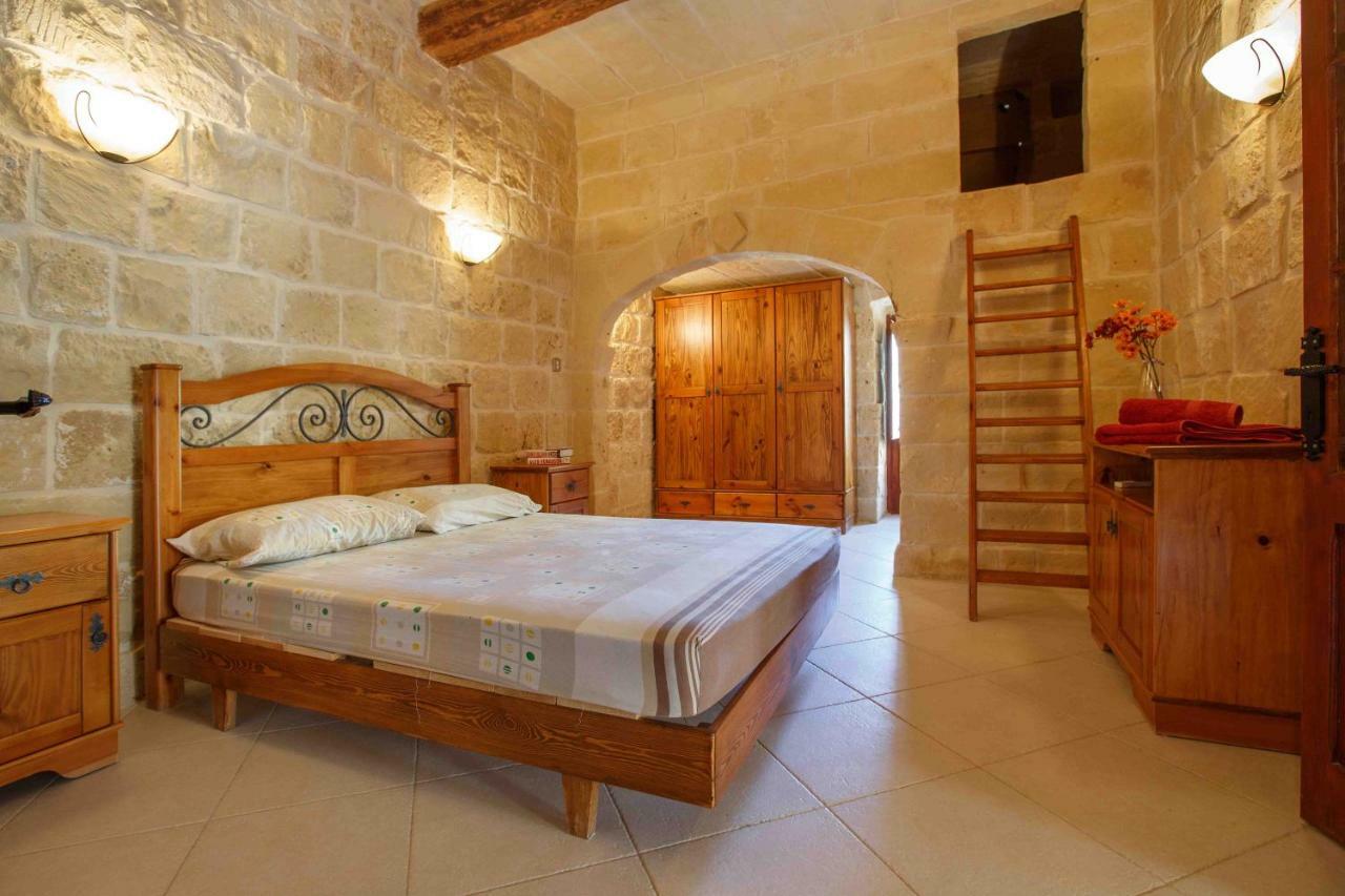 Il-Veduta Holiday Farmhouse With Sunny Private Pool In Island Of Gozo Għarb Esterno foto